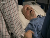 Island Medics S03E05 480p x264-mSD [eztv]