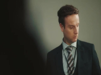 Ellis S01E01 480p x264-mSD EZTV