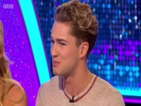 Strictly It Takes Two S17E09 480p x264-mSD [eztv]