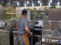 Bong Appetit S03E01 480p x264-mSD [eztv]